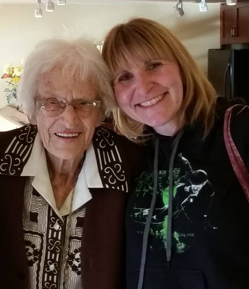 Sandi Vyse with her mentor Pat Underhill